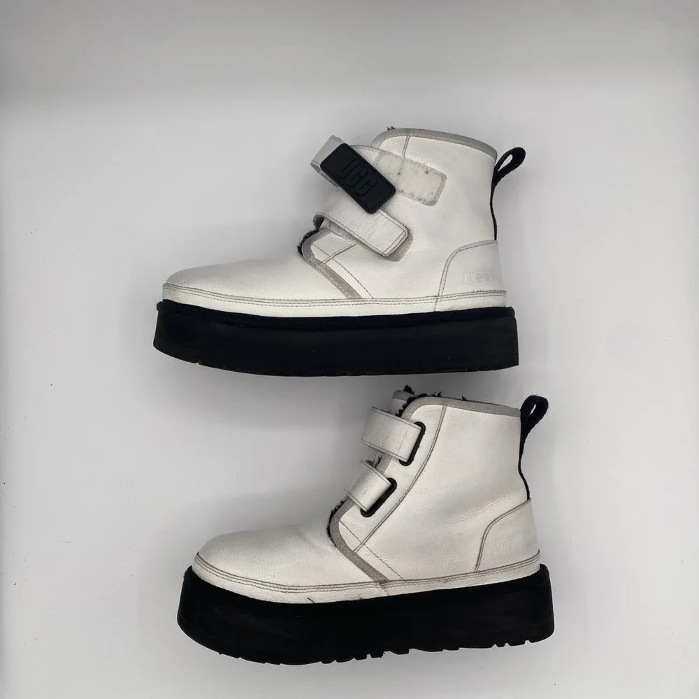 UGG Neumel High Platform Boots Kids 4 White Leather Streetwear‎ Gothic Punk Y2K